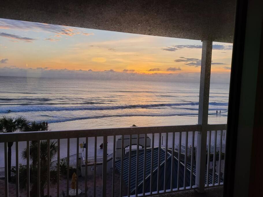 Appartement Spectacular Ocean View à Daytona Beach Extérieur photo